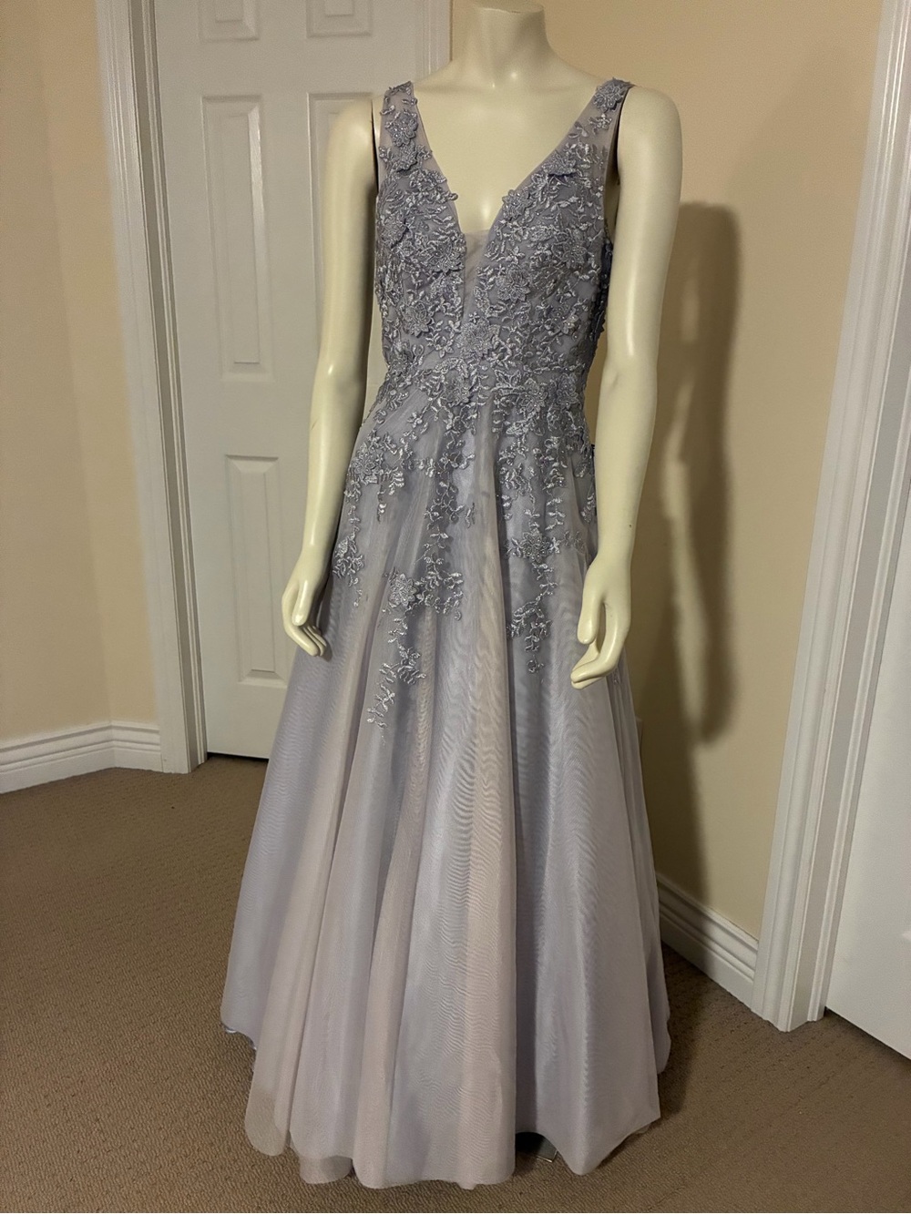 Xscape Lavender Floral Appliqué V‑Neck Maxi Gown
